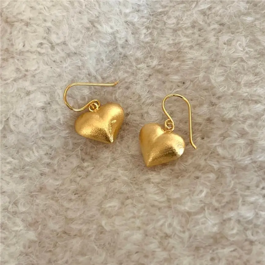 VIANRLA 925 Sterling Silver Matte Love Pendant Earrings For Girls Jewelry Accessories Dropshipping
VIANRLA 925 Sterling Silver Matte Love Pendant Earrings For Girls Jewelry Accessories Dropshipping