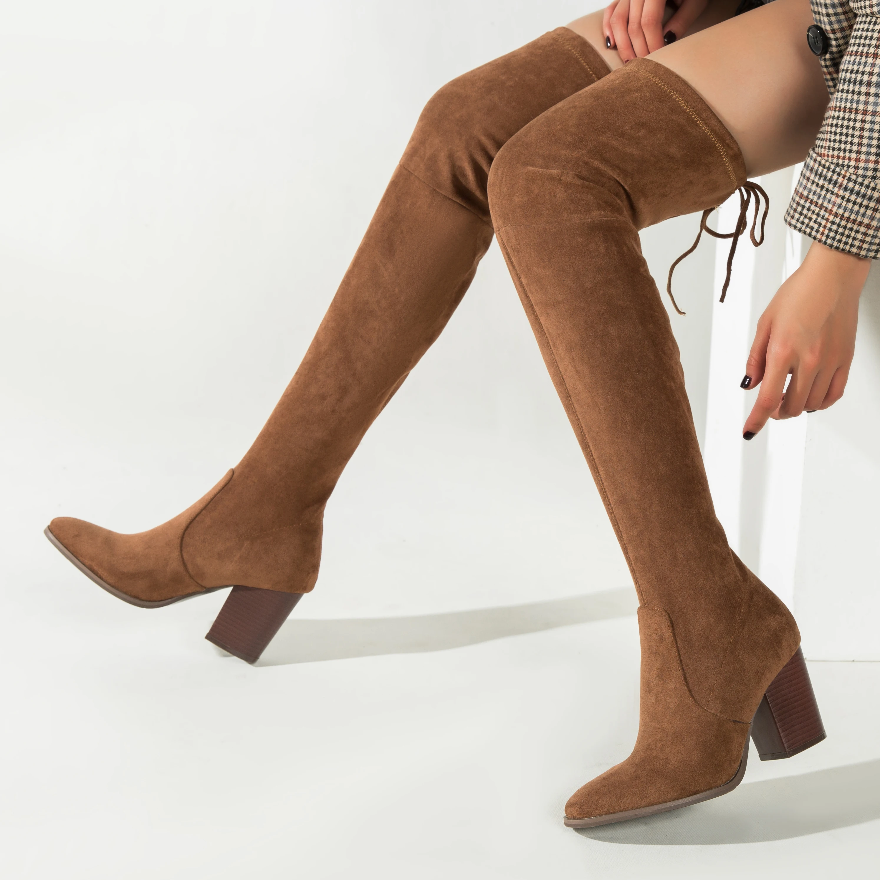 Dropshipping wholesale price knee high boot for women block heel boots autumn winter fashion heeled women's boots, Black, brown
Dropshipping wholesale price knee high boot for women block heel boots autumn winter fashion heeled women's boots, Black, brown