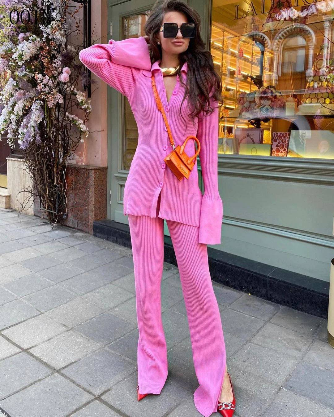 OOTN Oversize Fleece Pants Roll Collar Knitted Top Flare sleeve 2022 Spring Summer Women Matching Sets Sweater Solid Color Suits
OOTN Oversize Fleece Pants Roll Collar Knitted Top Flare sleeve 2022 Spring Summer Women Matching Sets Sweater Solid Color Suits