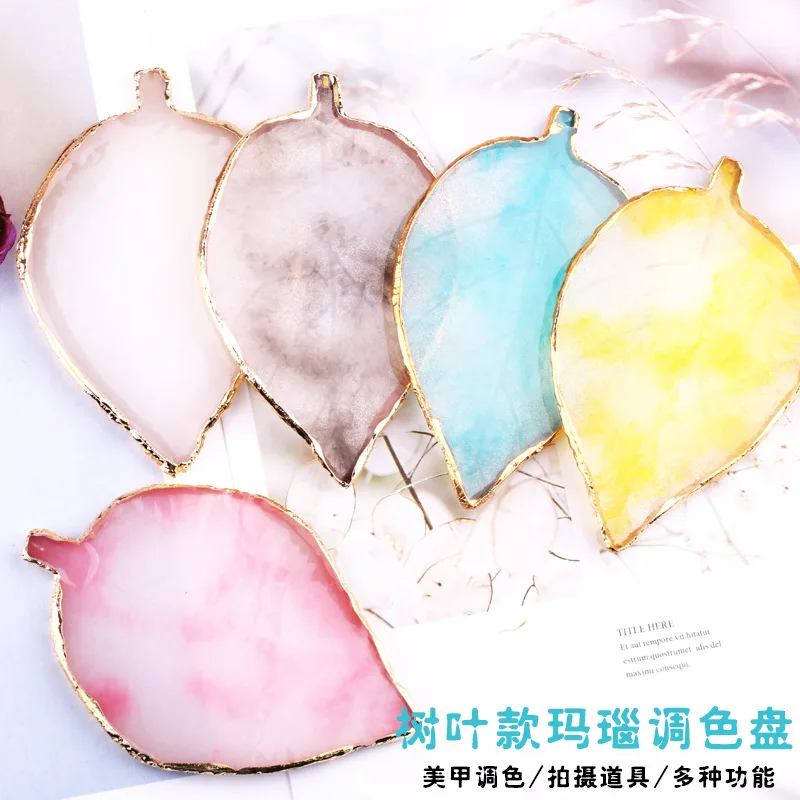 Fairy Jewelry Display Plate Fantasy Decoration Colorful Laser Bronzing Colorful Leaf Shapes Glass Plate, As photo
Fairy Jewelry Display Plate Fantasy Decoration Colorful Laser Bronzing Colorful Leaf Shapes Glass Plate, As photo