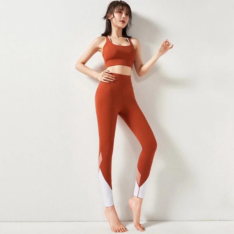 Best price quick dry yoga suit sexy seamless 2 piece plus size women's yoga set fashion hollow out solid color sport wear set, Customized color
Best price quick dry yoga suit sexy seamless 2 piece plus size women's yoga set fashion hollow out solid color sport wear set, Customized color