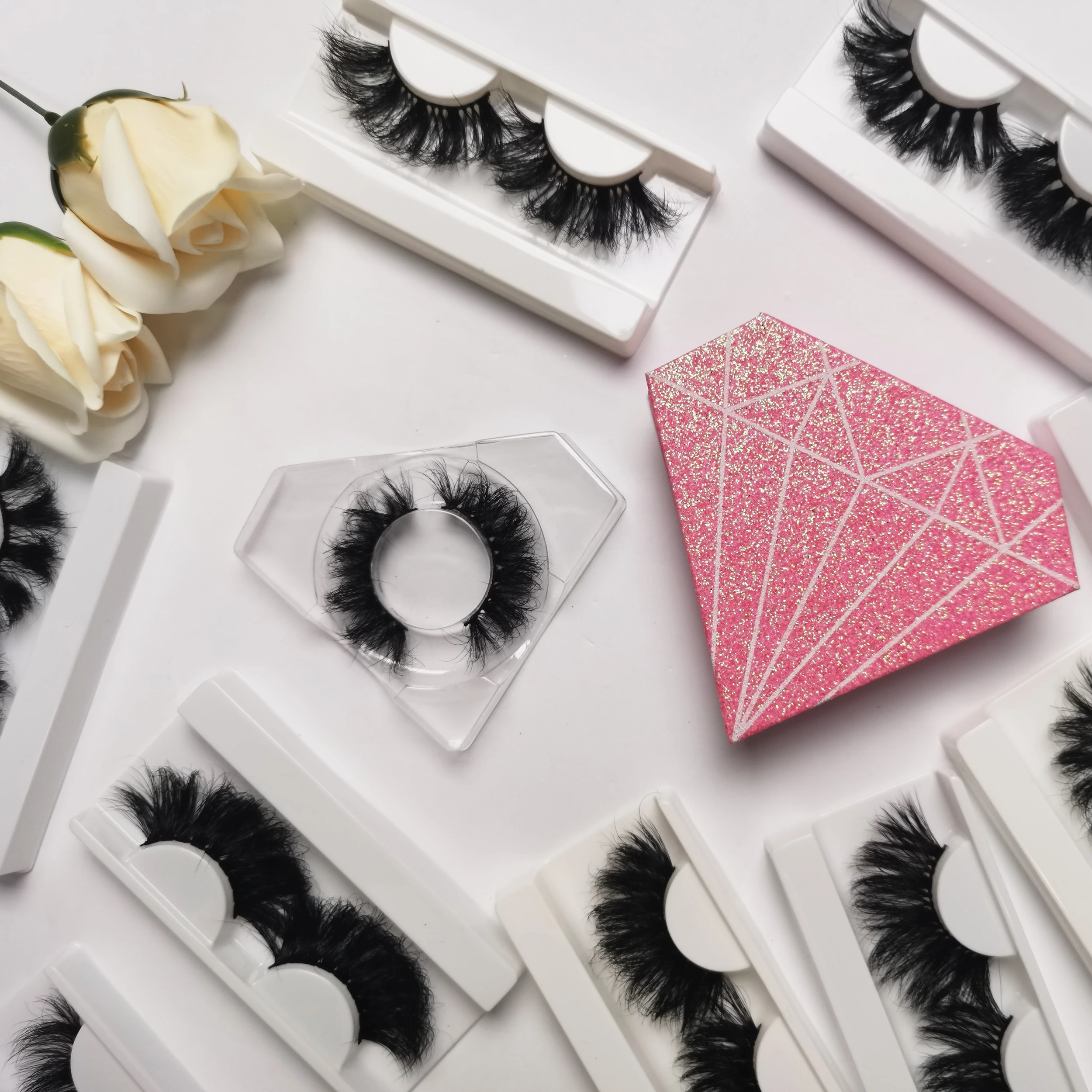 Hot sale custom logo black friday christmas gift 25mm 3D mink eyelashes vendor customized boxes, Natural black
Hot sale custom logo black friday christmas gift 25mm 3D mink eyelashes vendor customized boxes, Natural black