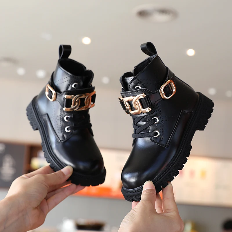 2022 Western Newest Kids Boots Girl Ankle Martin Boots With Chain Decoration Chunky Heel Black Dress Boot Girl
2022 Western Newest Kids Boots Girl Ankle Martin Boots With Chain Decoration Chunky Heel Black Dress Boot Girl