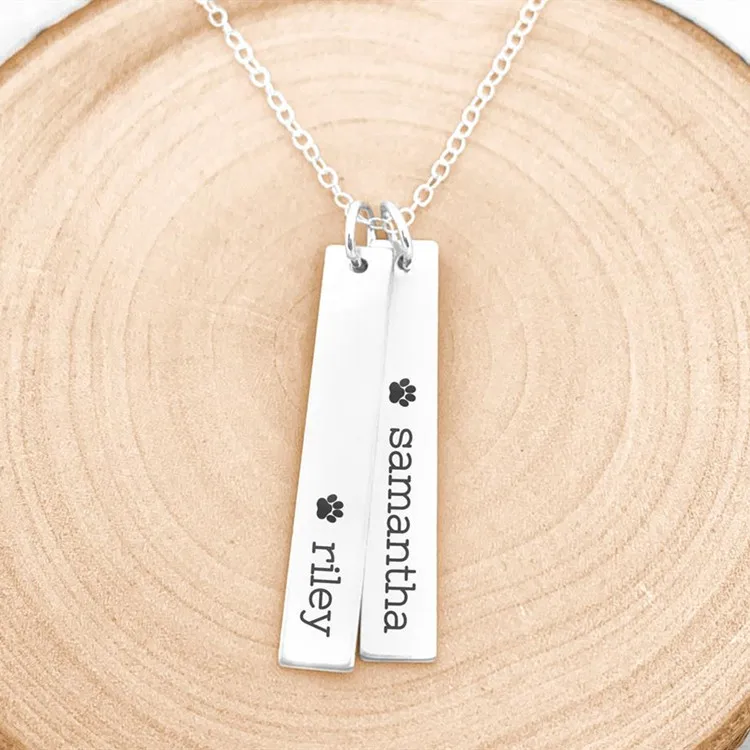 vertical bar necklace (2).jpg