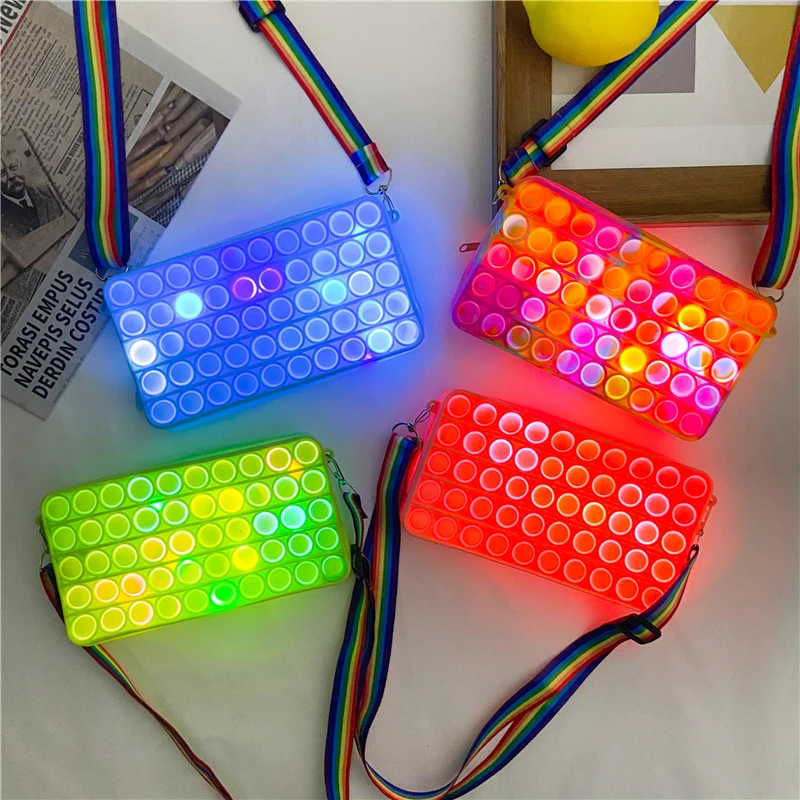 Wholesale shoulder bag kids hand bag designer handbag for girls cartoon bags shine glow mini purses, 4 colors
Wholesale shoulder bag kids hand bag designer handbag for girls cartoon bags shine glow mini purses, 4 colors
