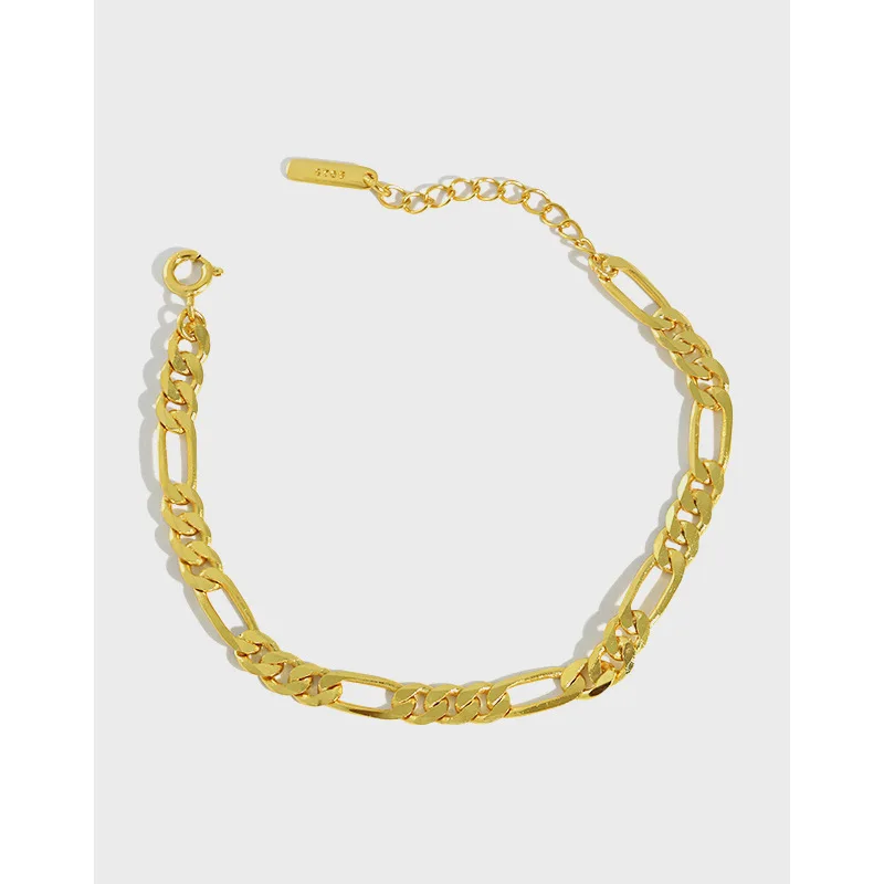 Trendy High Quality Jewelry 18K Gold Plated 925 Silver Chunky Cuban Link Figaro Chain Bracelet for Women
Trendy High Quality Jewelry 18K Gold Plated 925 Silver Chunky Cuban Link Figaro Chain Bracelet for Women