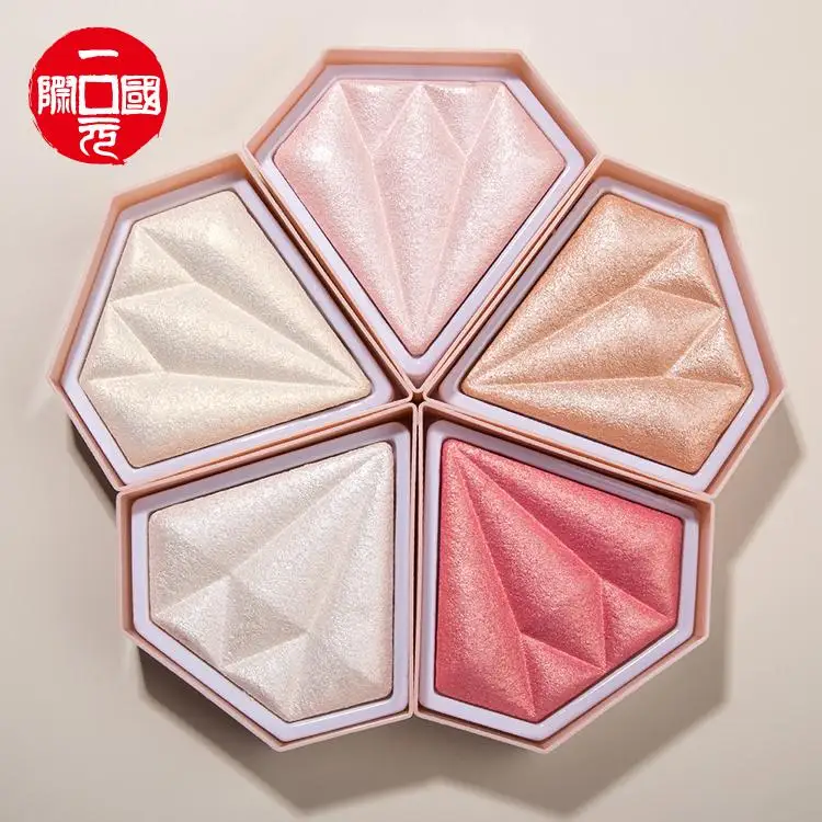 Private Label Make Up 2021 new Diamond Highlight Pressed Powder Brighten the complexion and repair Glittery nose shadow 
Private Label Make Up 2021 new Diamond Highlight Pressed Powder Brighten the complexion and repair Glittery nose shadow