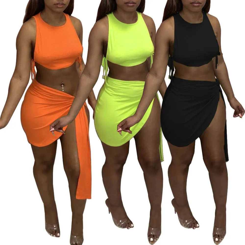 S4063C Fashion Print 2 Piece Sets Cross Halter top and Shorts Summer Beach Vacation Outfits for Women 2021 two pcs matching sets, As picture
S4063C Fashion Print 2 Piece Sets Cross Halter top and Shorts Summer Beach Vacation Outfits for Women 2021 two pcs matching sets, As picture