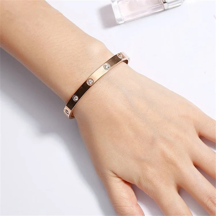 2021 Personalized Gold Love Bangles Jewelry Women Stainless Steel Bangle Bracelets
2021 Personalized Gold Love Bangles Jewelry Women Stainless Steel Bangle Bracelets