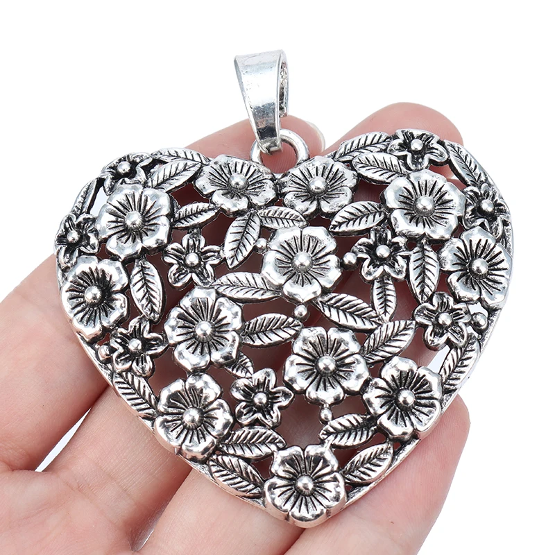 Large Abstract Flower Leaf Heart Antique Silver Charms Pendants for Necklace Jewelry Making, Tibetan silver
Large Abstract Flower Leaf Heart Antique Silver Charms Pendants for Necklace Jewelry Making, Tibetan silver