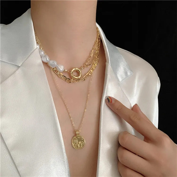 Fashion Choker Multi Layer Chain Necklace Half Pearl Half Chain Coin Necklace Pendant, Picture
Fashion Choker Multi Layer Chain Necklace Half Pearl Half Chain Coin Necklace Pendant, Picture