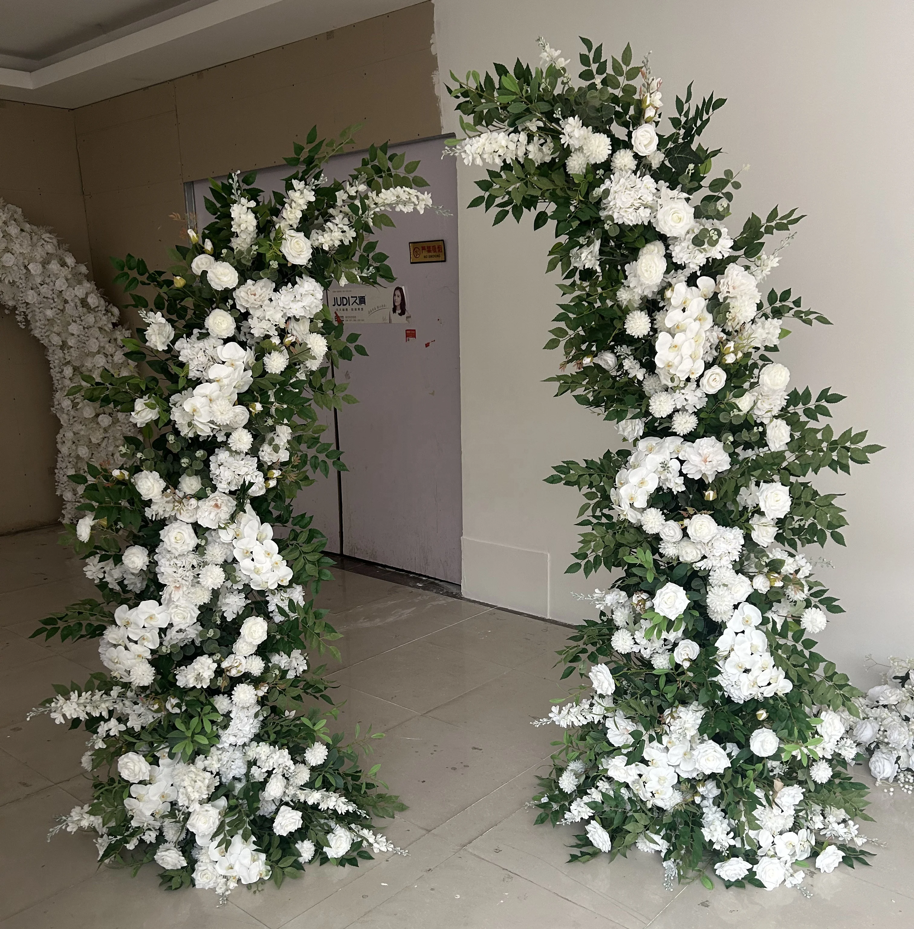 O-X8221 Customized Green White Silk Flower Arch Manufacturer Price Flower Arrangements Artificial Flower Arch for Wedding Decor
O-X8221 Customized Green White Silk Flower Arch Manufacturer Price Flower Arrangements Artificial Flower Arch for Wedding Decor