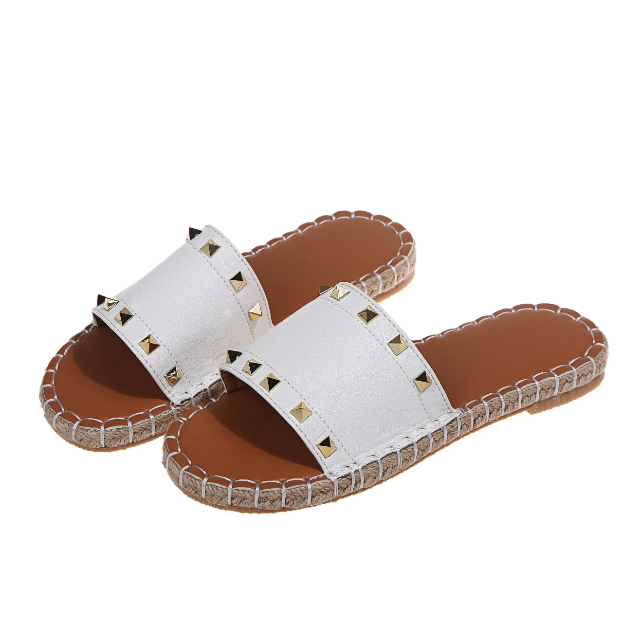 2021 European and American braided straw straw rope rivet slippers women's large beach slippers, Black/white
2021 European and American braided straw straw rope rivet slippers women's large beach slippers, Black/white