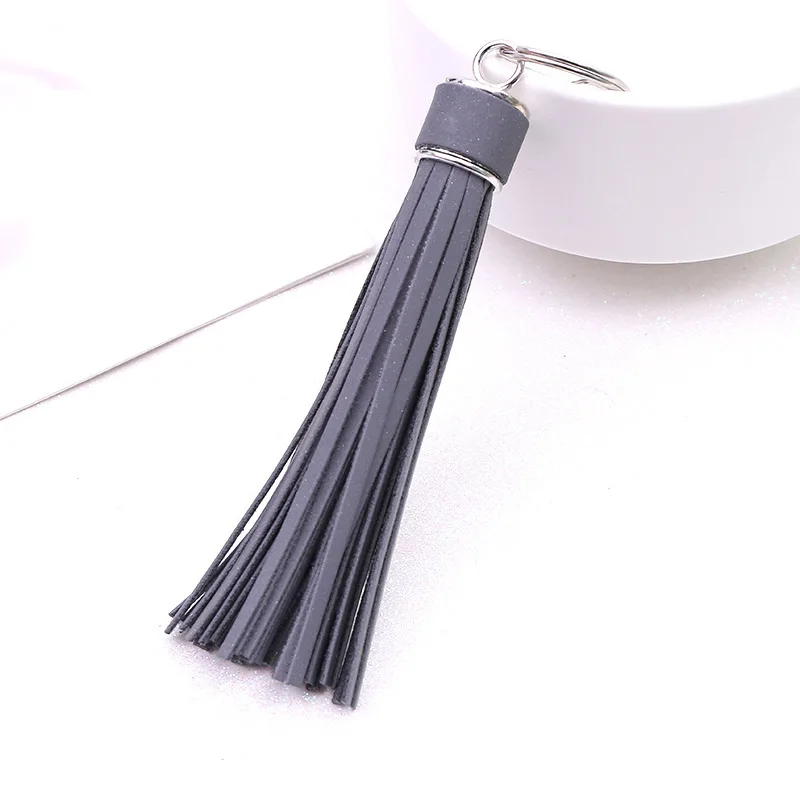 Factory main product pu luminous reflective leather keychain tassel fashion personality keychain
Factory main product pu luminous reflective leather keychain tassel fashion personality keychain