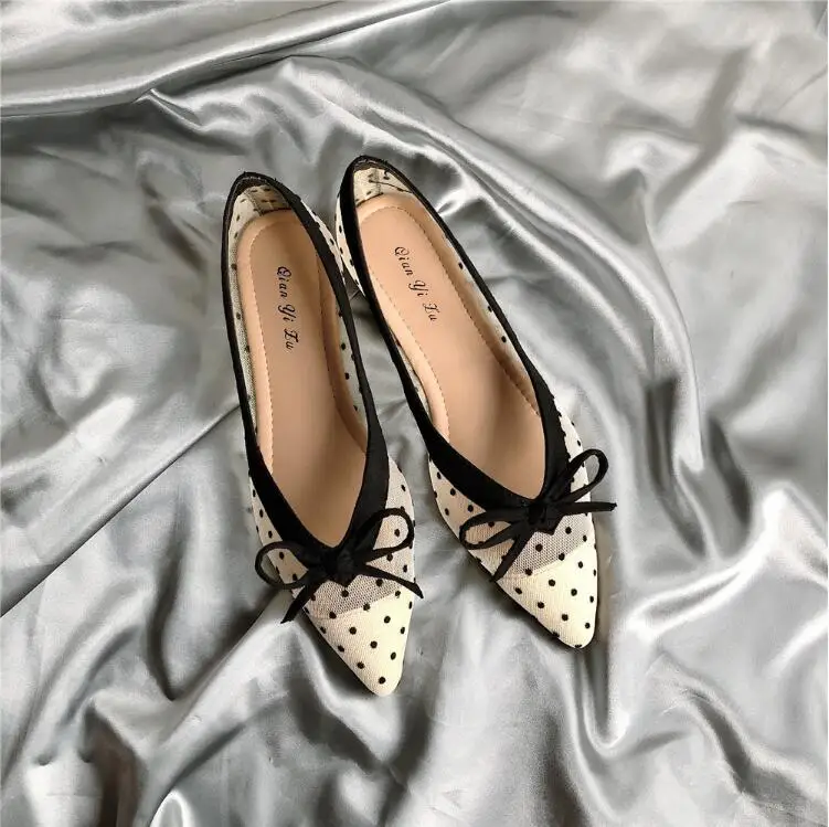 YK0591A mesh polka dot retro flat shoes new all-match flat net lace polka-dot shoes pointed lady dress shoes
YK0591A mesh polka dot retro flat shoes new all-match flat net lace polka-dot shoes pointed lady dress shoes
