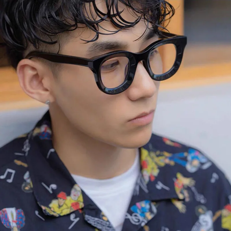 UNOC 2024 New Fashion Casual Simple Round Sunglasses Frames Student Anti-blue Glasses Frame China Sunglass Manufacturers
UNOC 2024 New Fashion Casual Simple Round Sunglasses Frames Student Anti-blue Glasses Frame China Sunglass Manufacturers