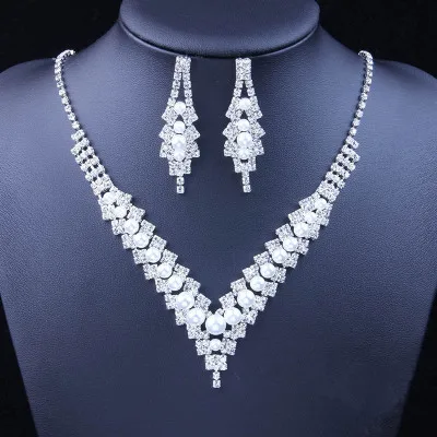 Bridal Wedding Jewelry Set V Shape Rhinestone Crystal Necklace Geometric Crystal Pearl Earrings Necklace Jewelry Set
Bridal Wedding Jewelry Set V Shape Rhinestone Crystal Necklace Geometric Crystal Pearl Earrings Necklace Jewelry Set