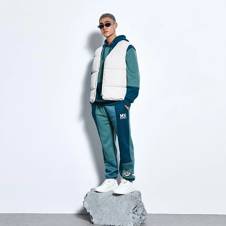 Custom logo men sweatpants and hoodie set Comfortable round neck cool fashion men casual hoodie set, Customized colors
Custom logo men sweatpants and hoodie set Comfortable round neck cool fashion men casual hoodie set, Customized colors