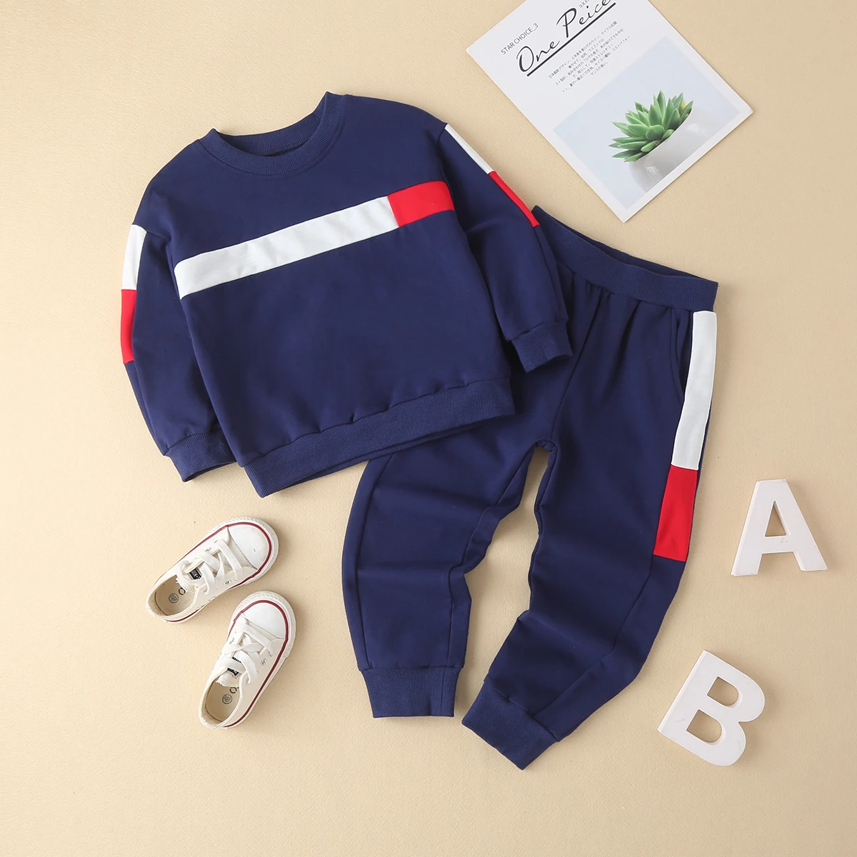 Boy's sports suit children's clothing spring and autumn sweater and trousers two-piece suit Children's sportswear
Boy's sports suit children's clothing spring and autumn sweater and trousers two-piece suit Children's sportswear