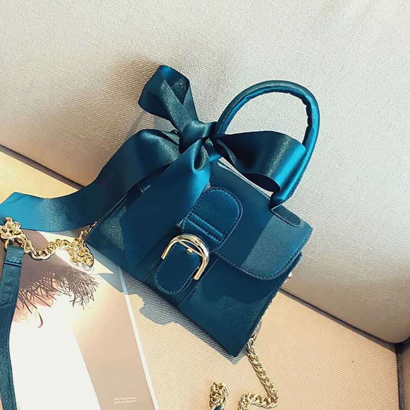 Fashion Bow Portable Handbag New Lock Buckle Female Bag Shoulder Messenger Bag, Customizable
Fashion Bow Portable Handbag New Lock Buckle Female Bag Shoulder Messenger Bag, Customizable