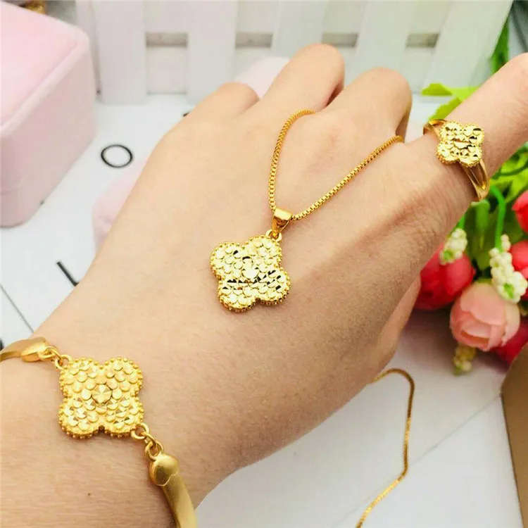Fashion Gold Jewelry Brass Gold Plated Jewelry Set For Woman Bracelet Ring Pendant Accessories Wholesale
Fashion Gold Jewelry Brass Gold Plated Jewelry Set For Woman Bracelet Ring Pendant Accessories Wholesale