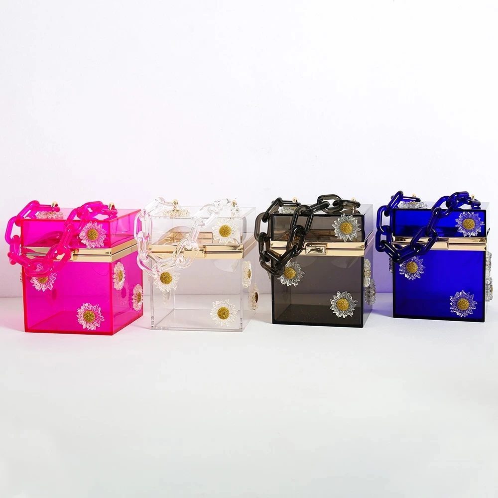Wholesale Bucket Acrylic Bag for Woman Daisy Pattern Messenger Bag High Quality Elegant Shoulder Handbag Cute Simple Small Bag, 4 colors
Wholesale Bucket Acrylic Bag for Woman Daisy Pattern Messenger Bag High Quality Elegant Shoulder Handbag Cute Simple Small Bag, 4 colors