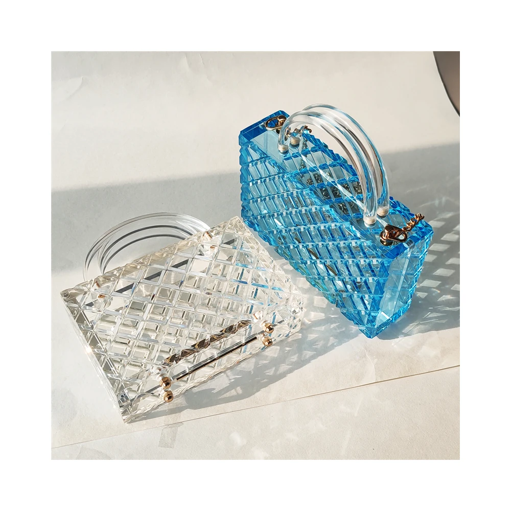 2022 Summer ladies Transparent Boxed Purse Crossbody Handbag Trendy women clear acrylic evening clutch bag, Clear,blue or custom 
2022 Summer ladies Transparent Boxed Purse Crossbody Handbag Trendy women clear acrylic evening clutch bag, Clear,blue or custom