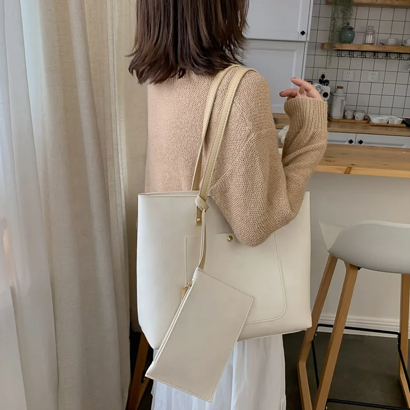 Hot Selling Fashion Style Women Tote Handbag High Quality Printed PU Leather Shoulder Bag With Small Pouch, Black/brown
Hot Selling Fashion Style Women Tote Handbag High Quality Printed PU Leather Shoulder Bag With Small Pouch, Black/brown