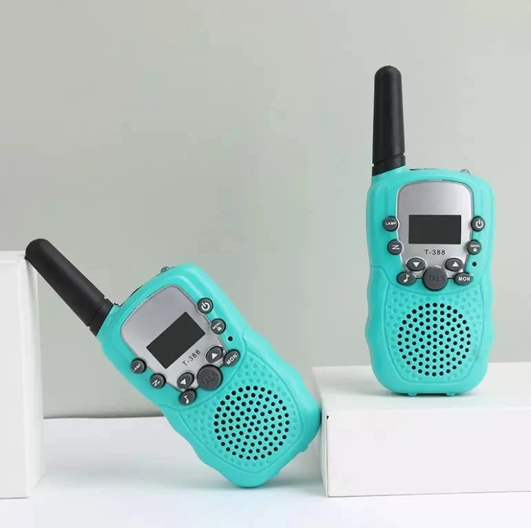 Handheld Kids Walkie Talkies Telescope Sets for Child 22 Channel 2 Way Radio Toy Talkie Walkie Portable Interphone Walkie Talkie, Yellow, black, rosered, blue
Handheld Kids Walkie Talkies Telescope Sets for Child 22 Channel 2 Way Radio Toy Talkie Walkie Portable Interphone Walkie Talkie, Yellow, black, rosered, blue