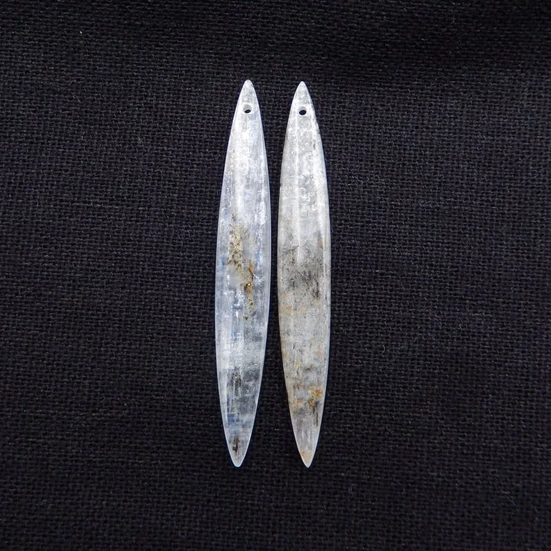 Natural Blue Kyanite Stone Beads Kynaite Mineral Stone Pendant Marquise Kyanite, 51x7x3mm, 5.1g
Natural Blue Kyanite Stone Beads Kynaite Mineral Stone Pendant Marquise Kyanite, 51x7x3mm, 5.1g