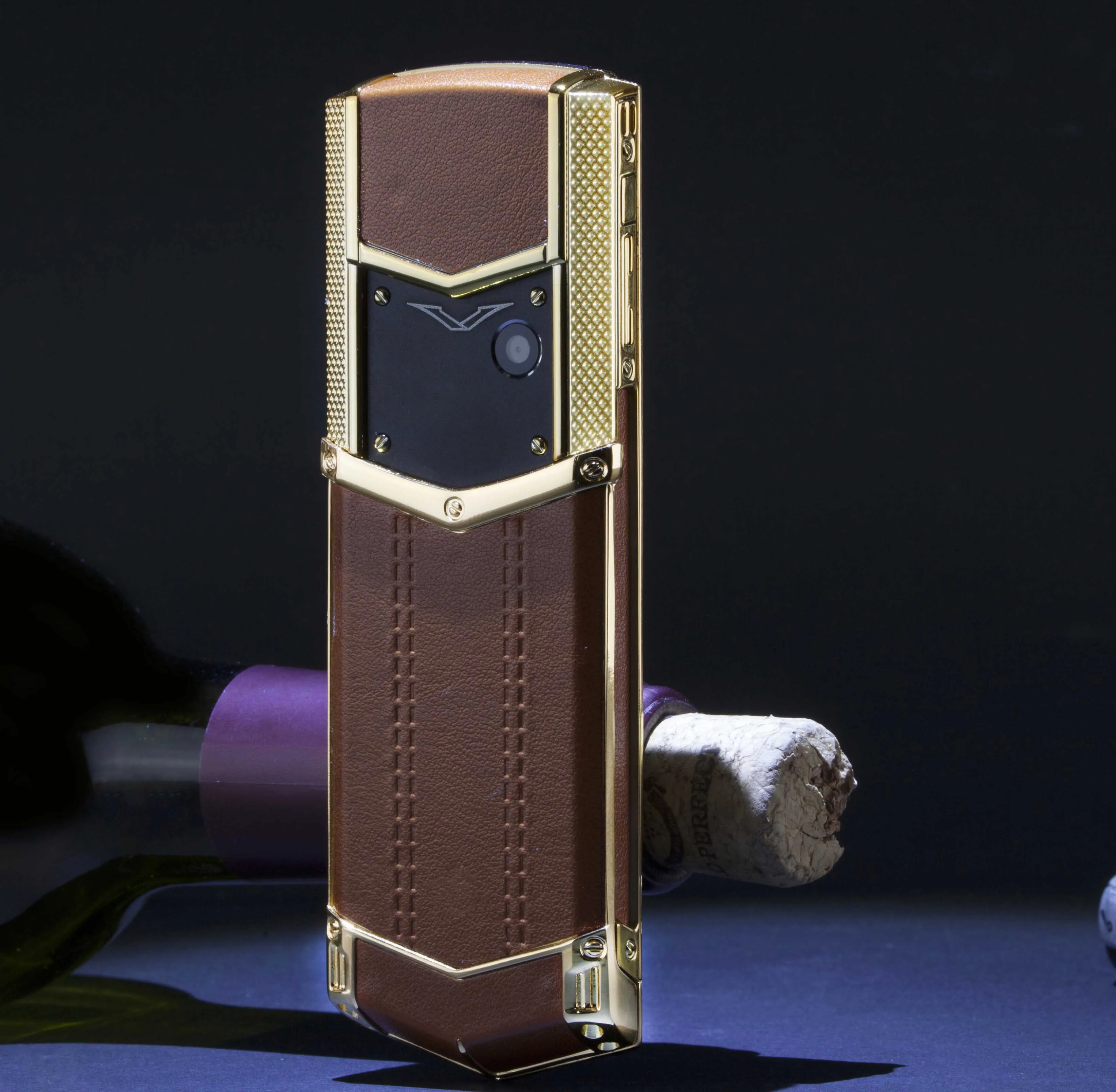 factory directly whole sale V9 fashion metal mini mobile phone luxury fashion men's and women's business keypad cell phone, Gold, white, black, red
factory directly whole sale V9 fashion metal mini mobile phone luxury fashion men's and women's business keypad cell phone, Gold, white, black, red