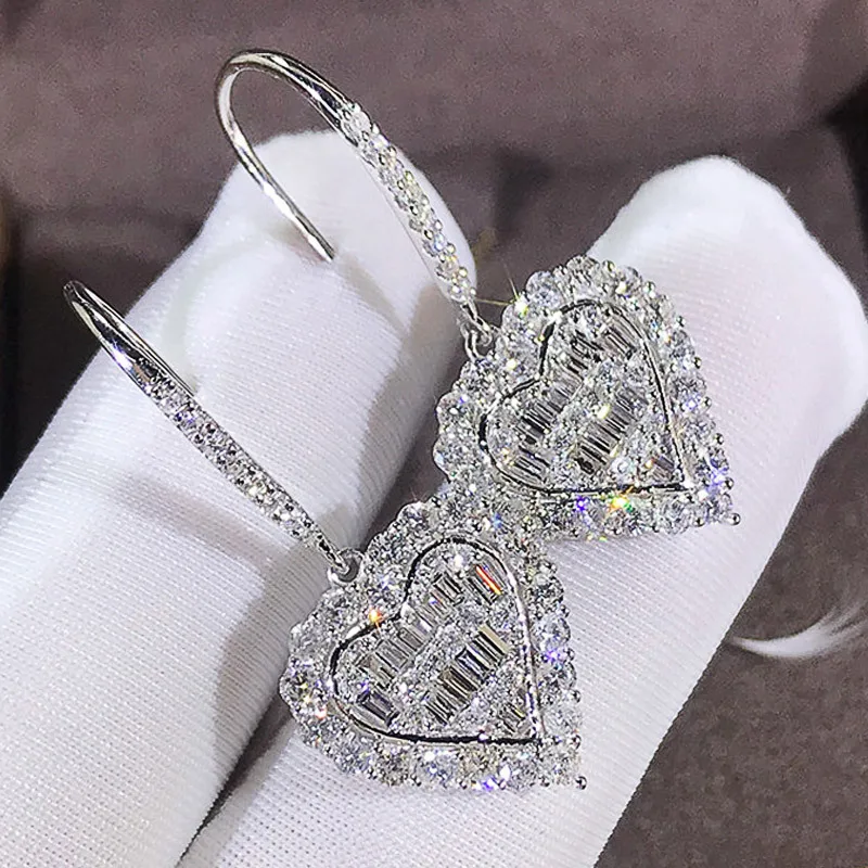 Personalized girl new design zircon rhinestone love peach heart ear hook earrings, As pics
Personalized girl new design zircon rhinestone love peach heart ear hook earrings, As pics