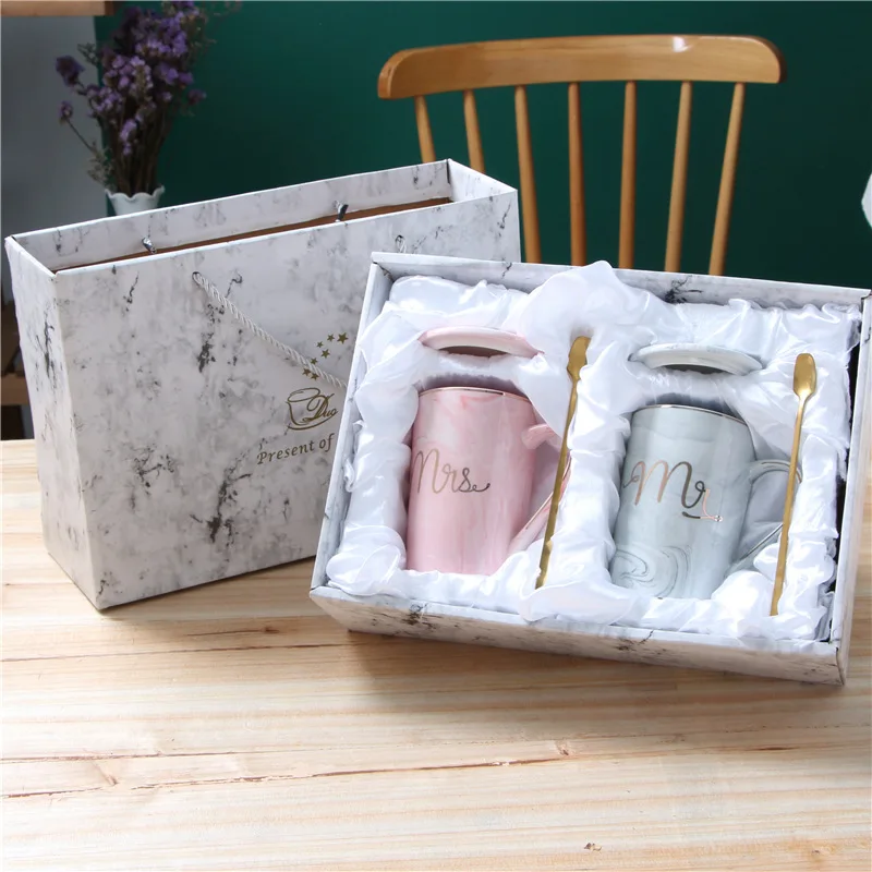 Ceramic souvenir mug customization Custom logo for couple water cup with spoon with lid High temperature household ceramic cup
Ceramic souvenir mug customization Custom logo for couple water cup with spoon with lid High temperature household ceramic cup