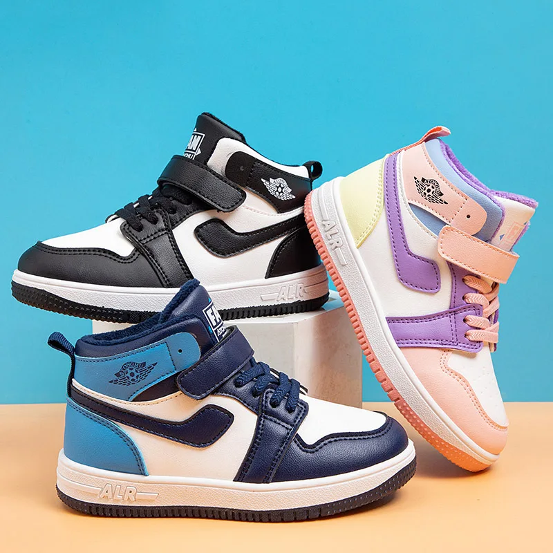 Korean Style Soft Soled Cotton Shoes Winter Large Thicken Leather Sports Antiskid Ankle Mid Boys' Girls Basketball
Korean Style Soft Soled Cotton Shoes Winter Large Thicken Leather Sports Antiskid Ankle Mid Boys' Girls Basketball