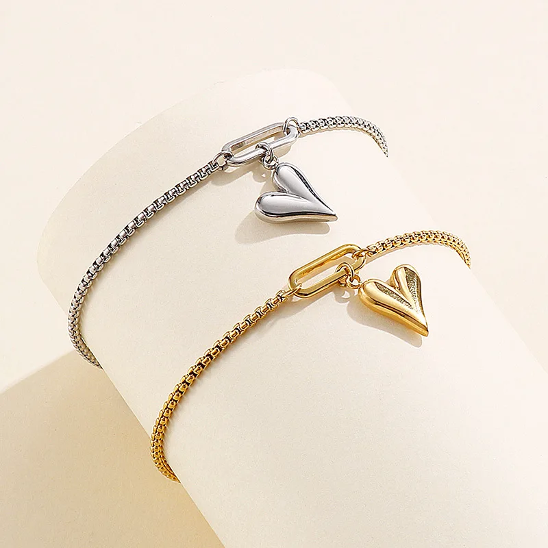 2022 Delicate Fashion Stainless Steel Cubic Zircon Heart Bracelet Adjustable Real Gold Plated CZ Heart Bracelet, Rose gold color
2022 Delicate Fashion Stainless Steel Cubic Zircon Heart Bracelet Adjustable Real Gold Plated CZ Heart Bracelet, Rose gold color