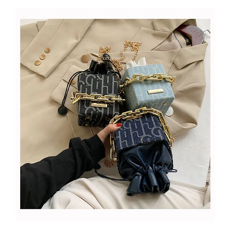 Designer Leisure Handbags Luxury Creative Print Drawstring Shoulder Bag Mini Wild Women Big Chain Crossbody Bag Small Bucket Sac
Designer Leisure Handbags Luxury Creative Print Drawstring Shoulder Bag Mini Wild Women Big Chain Crossbody Bag Small Bucket Sac