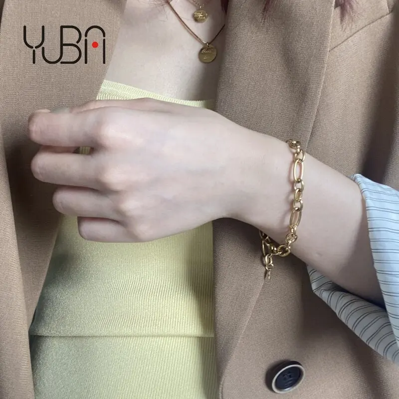Bright Gold Stainless Steel Jewelry Oval Chain Link Bracelet Real Gold Plated Figaro Link Chain Bracelet For Women Girls
Bright Gold Stainless Steel Jewelry Oval Chain Link Bracelet Real Gold Plated Figaro Link Chain Bracelet For Women Girls