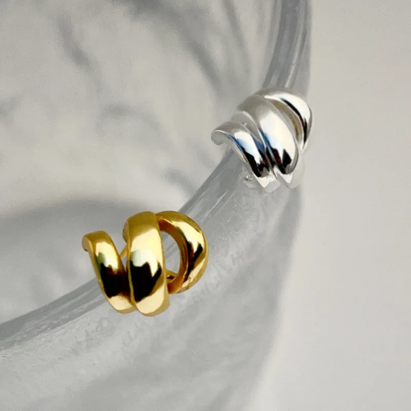 Geometric Three Layer Surface Sterling Silver 925 Earrings orecchini oro Simple Semicircle Chunky Hoop Earrings for Women
Geometric Three Layer Surface Sterling Silver 925 Earrings orecchini oro Simple Semicircle Chunky Hoop Earrings for Women