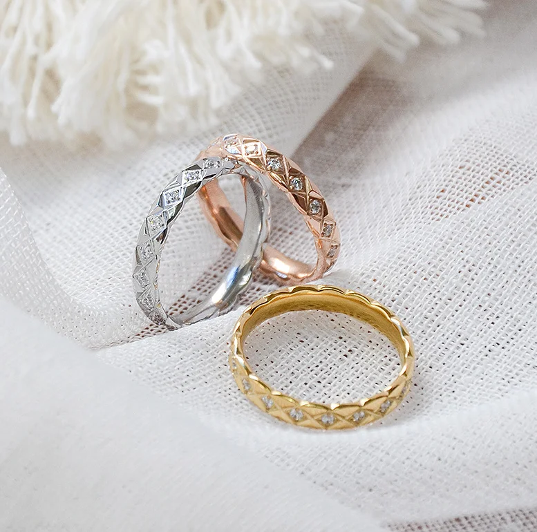 Fashion Jewelry Trendy Style Stainless Steel Gold Plated White Zircon Women Jewelry Rings
Fashion Jewelry Trendy Style Stainless Steel Gold Plated White Zircon Women Jewelry Rings