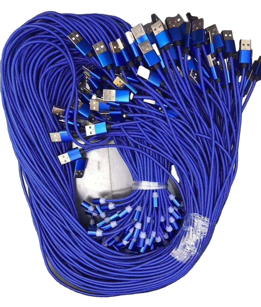Magnetic Cable 3 in 1 charging cable fast charging factory price nylon braid magnetic usb cable
Magnetic Cable 3 in 1 charging cable fast charging factory price nylon braid magnetic usb cable