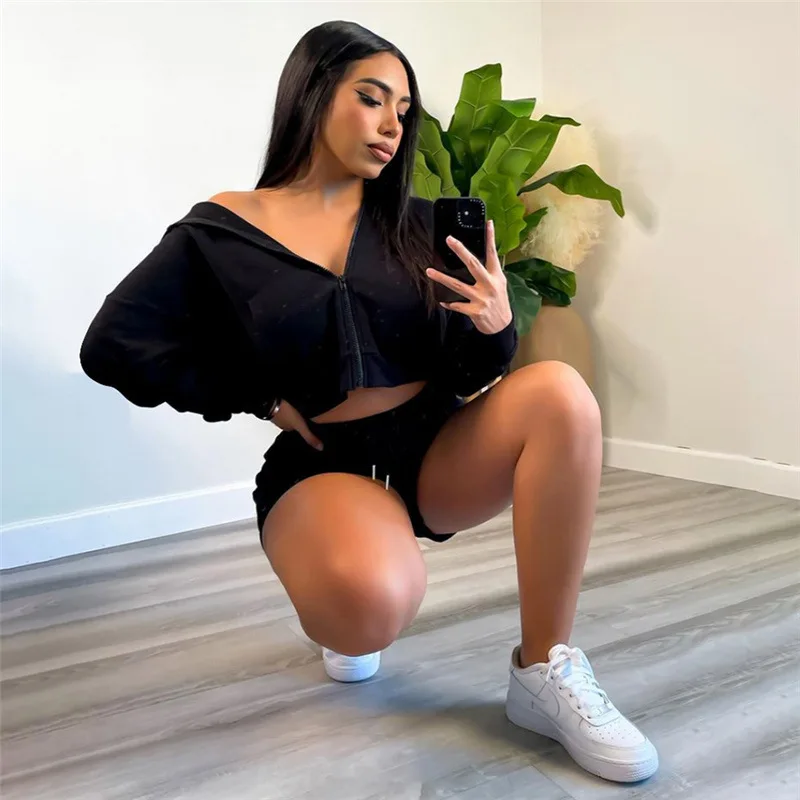 Wholesale Custom 2021 Women Lounge Wear Jogger Sweat Shorts Set Women Fitness Hoodie Gym Set Crop Top And Shorts Set
Wholesale Custom 2021 Women Lounge Wear Jogger Sweat Shorts Set Women Fitness Hoodie Gym Set Crop Top And Shorts Set