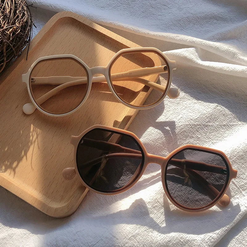 2021 new fashion Korean personalized round frame sun glasses candy color plastics round circle frame sunglasses for women men
2021 new fashion Korean personalized round frame sun glasses candy color plastics round circle frame sunglasses for women men