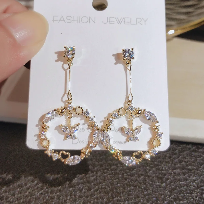 Designer earrings 2021 new butterfly earrings ladies classic luxury earrings wholesale, Gold color
Designer earrings 2021 new butterfly earrings ladies classic luxury earrings wholesale, Gold color