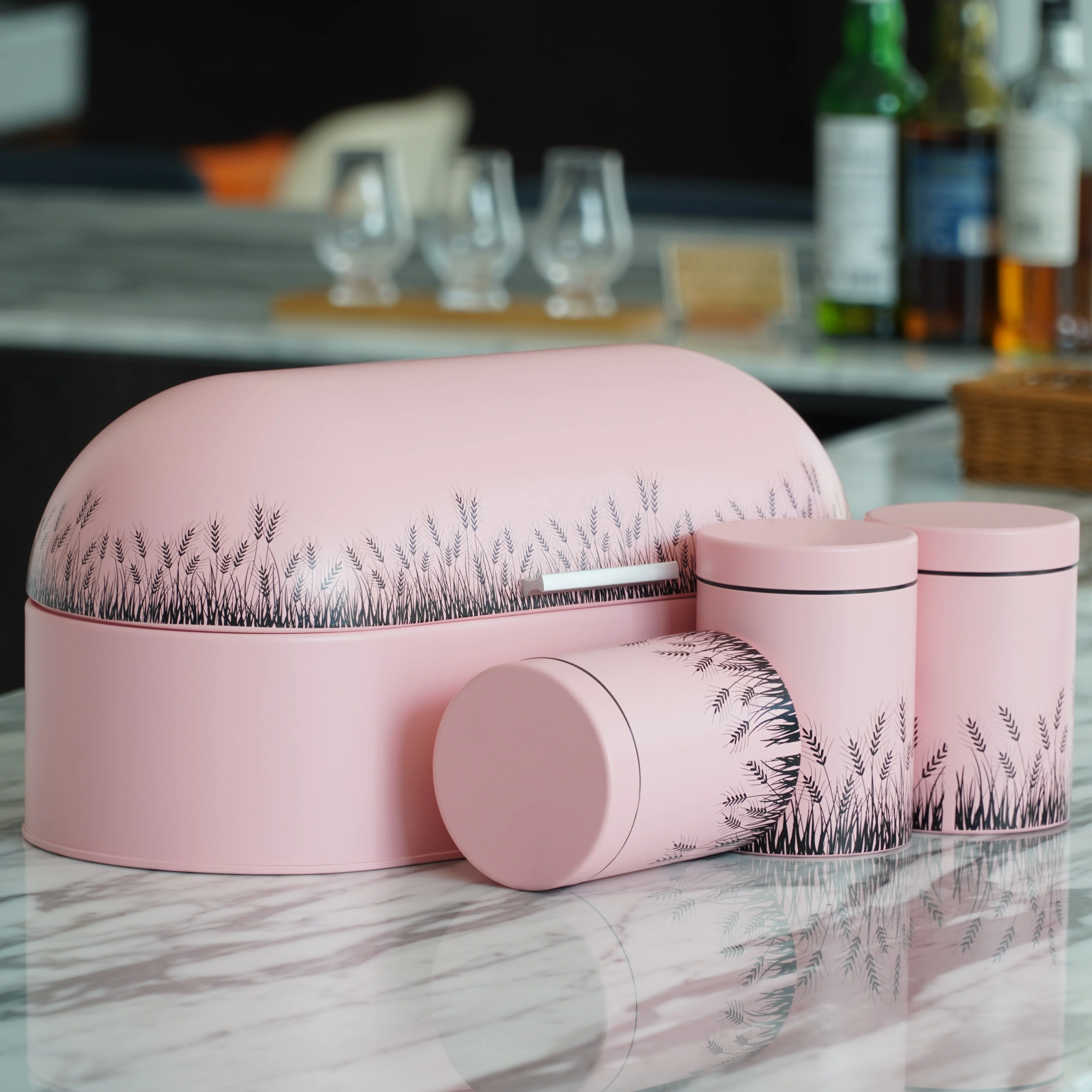 Food Grade Arched Top Kitchen Bread Box Metal Food Storage Canisters Sets, Green,pink or customized
Food Grade Arched Top Kitchen Bread Box Metal Food Storage Canisters Sets, Green,pink or customized