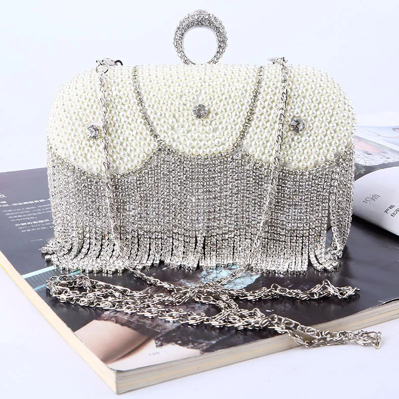 Valentine's Day female glitter envelope evening bag Premium black and white handbag party bridal clutch
Valentine's Day female glitter envelope evening bag Premium black and white handbag party bridal clutch