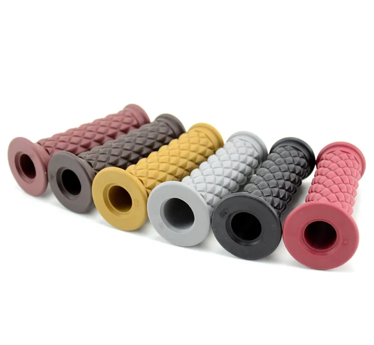OEM handlebar bicycle grips made from plastic or silicone or rubber/rubber handle cover, Custom color
OEM handlebar bicycle grips made from plastic or silicone or rubber/rubber handle cover, Custom color