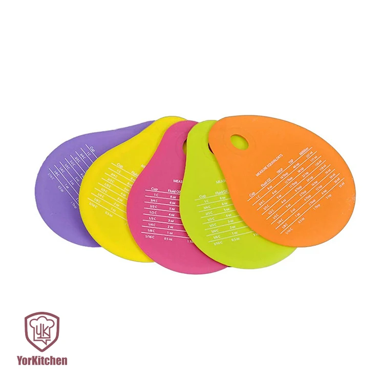 Scraper Blade Baking Accessories Silicone Dough Scraper With Scale Kitchen Tool
Scraper Blade Baking Accessories Silicone Dough Scraper With Scale Kitchen Tool