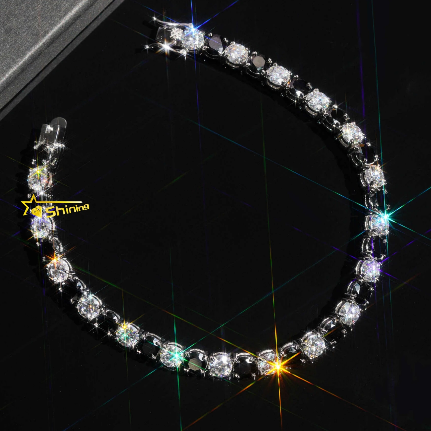 18K gold lated 6.5mm vvs diamond tennis chains 925 sterling silver black and white moissanite tennis necklaces bracelets
18K gold lated 6.5mm vvs diamond tennis chains 925 sterling silver black and white moissanite tennis necklaces bracelets