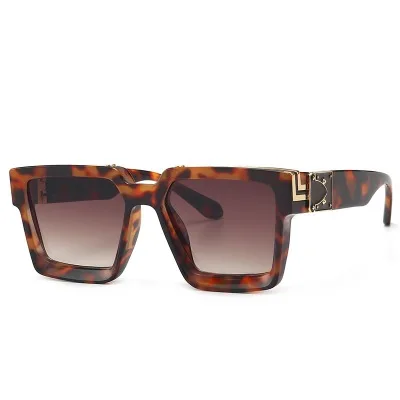 Hot Oversized Square Shades Sunglasses 2020 Plastic Big FrameSun Glasses For Women And Men
Hot Oversized Square Shades Sunglasses 2020 Plastic Big FrameSun Glasses For Women And Men