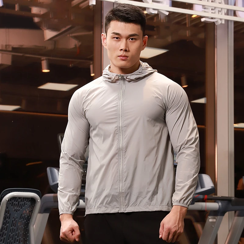Wholesale blank lightweight breathable fitness jacet windbreaker hiking jogging zip jacket coats for men sportswear
Wholesale blank lightweight breathable fitness jacet windbreaker hiking jogging zip jacket coats for men sportswear